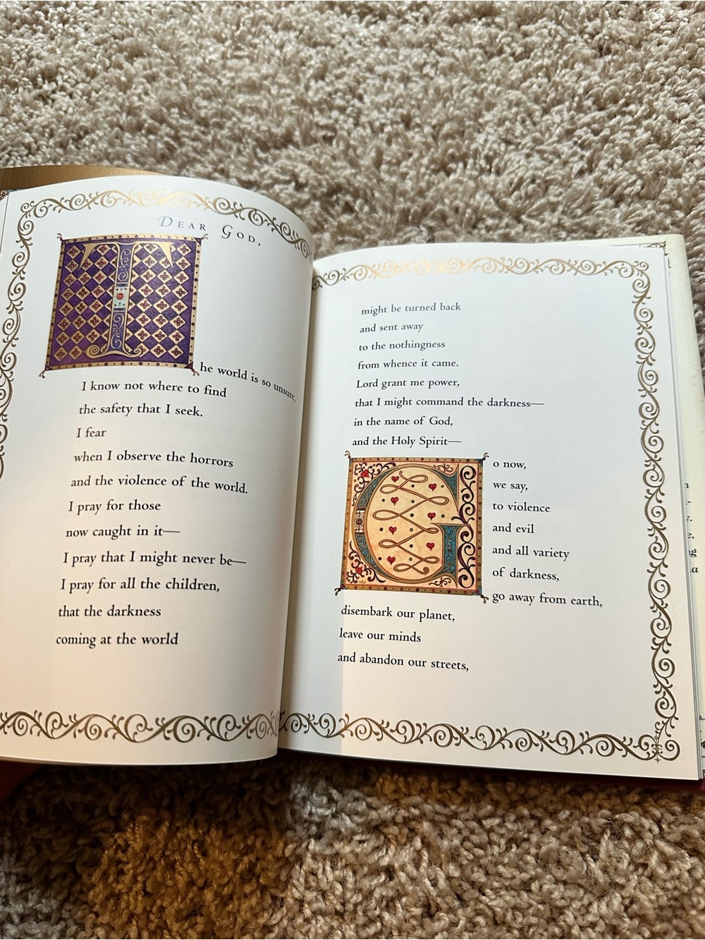 Marianne Williamson Illuminated Prayers - Decorative Cover in Cream & Gold Tones - Picture 11 of 12